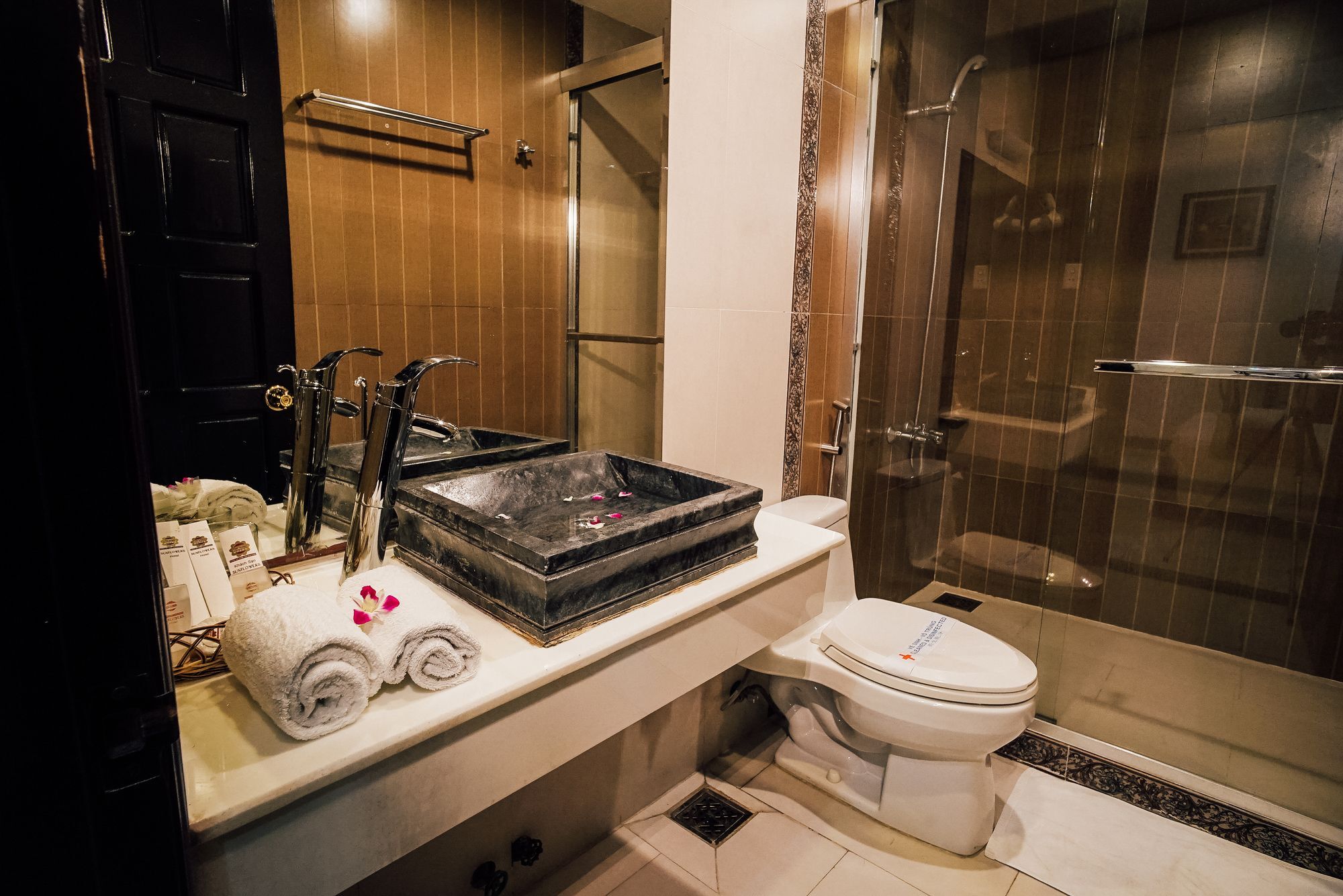 Sunflowers Hotel Airport Ho Chi Minh Zewnętrze zdjęcie